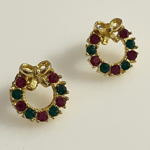 Vtg Avon Christmas Tree and Wreath Gold Toned Gemstone Ornament Earrings - Picture 2 of 16